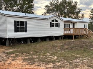 140 W Hibiscus Ave, Defuniak Springs, FL 32433