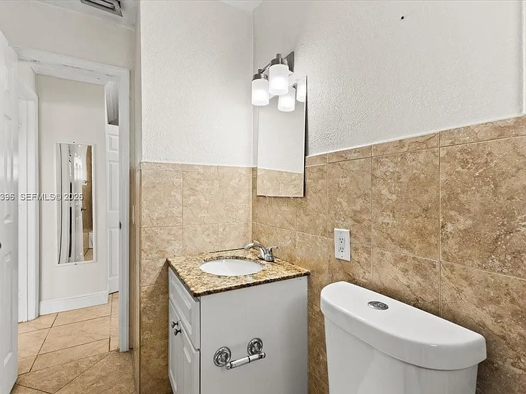 2323 Van Buren St #208 — Photo 19