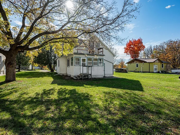 911 NW 8th St #1 — Photo 11