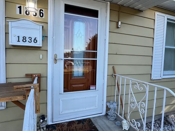 1836 W Park St, Pasco, WA 99301