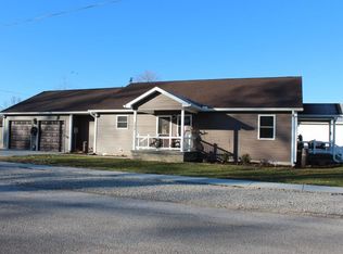 200 S Gilbert St, Centerpoint, IN 47840