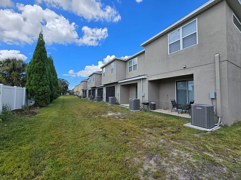 8915 Walnut Gable Ct — Photo 15