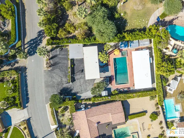 260 W Camino Alturas, Palm Springs, CA 92264