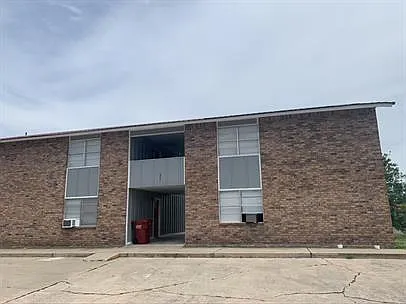 800 W Washington St; Clarksville 75426 — Photo 4