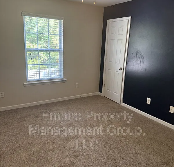 209 Sunday Silence Ln — Photo 14