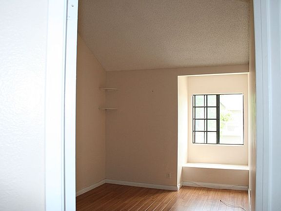 Bedrooms with window seats