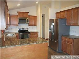3rd image of 305 5th Ave S