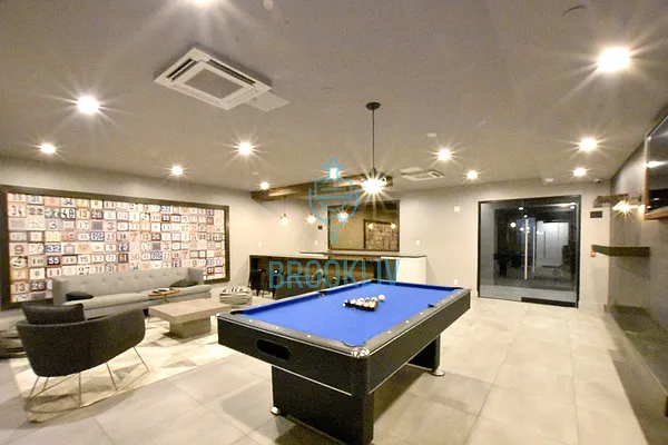 Rented by null | media 30