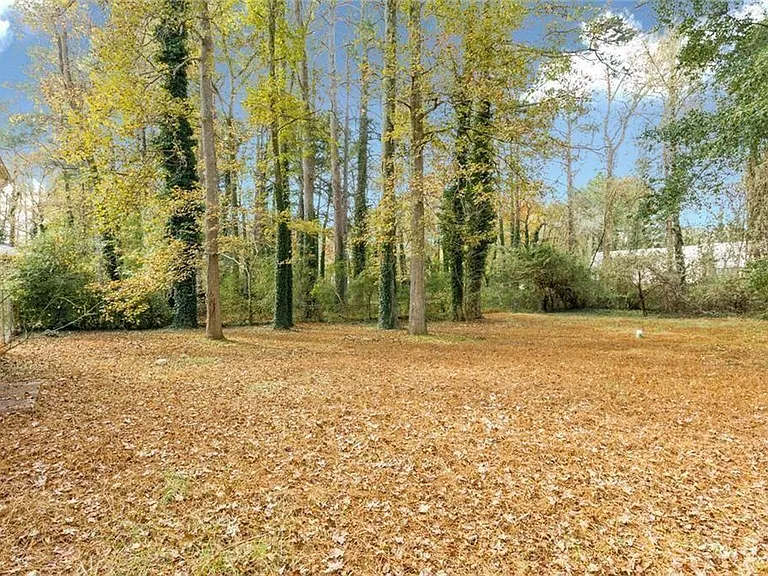 2720 Stonecreek Rd SE — Photo 29