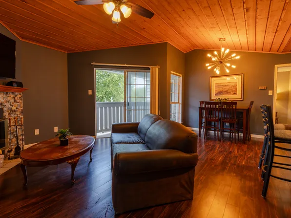 41 Crown Knoll Court APT 58, Groton, CT 06340