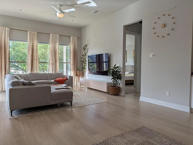 125 Whistling Willow Dr — Photo 10