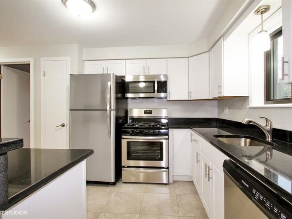 6864 N Northwest Hwy APT 2A