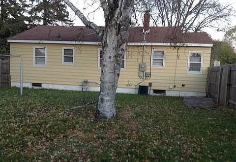 5th image of 803 26th Ave N