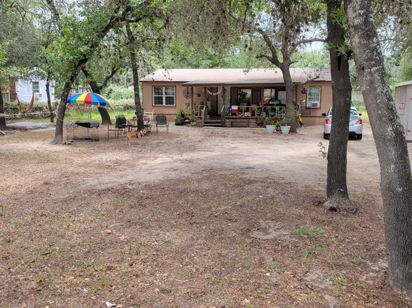 4007 NEW MATHIS RD, Elmendorf, TX 78112