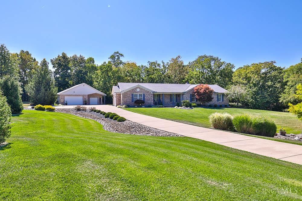 4005 Hollin Ln, Hamilton, OH 45013 | Zillow