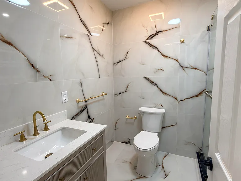 291 Avenue B #2 — Photo 3