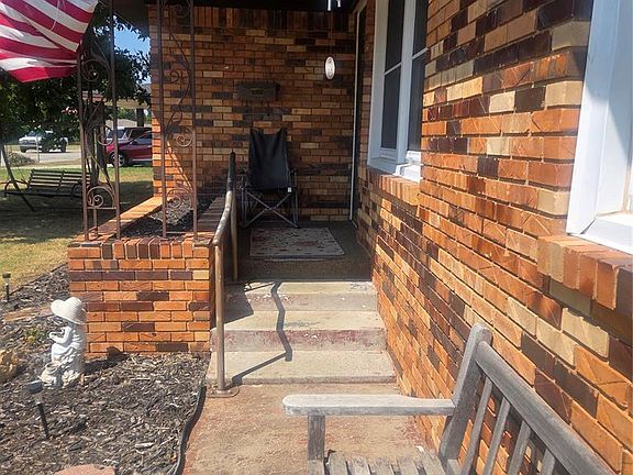 4th image of 1728 S Walnut St