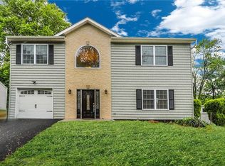 64 Winthrop Rd, Edison, NJ 08817