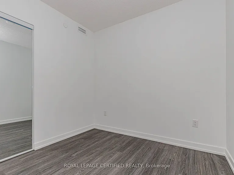 4010 Eglinton Ave W #217 — Photo 32