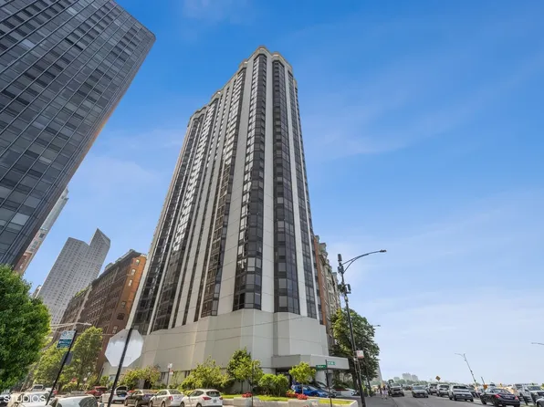 990 N Lake Shore Dr APT 10A, Chicago, IL 60611