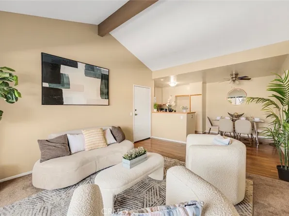 27618 Susan Beth Way Unit G, Santa Clarita, CA 91350