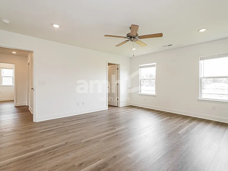 9025 Henley Ave — Photo 11