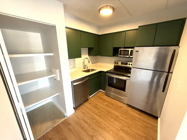 60 Rantoul St APT 310N, Beverly, MA 01915