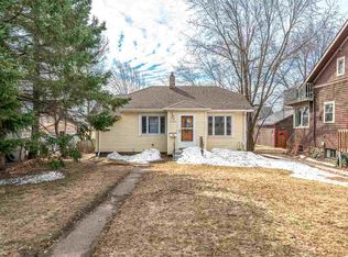 16 5th St, Proctor, MN 55810