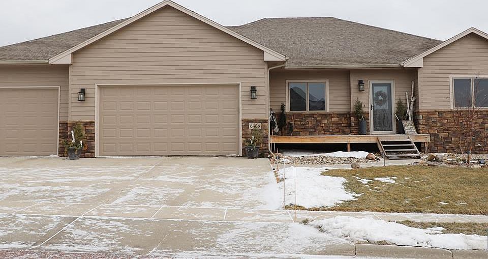 1st image of 6408 S Diamond Cir