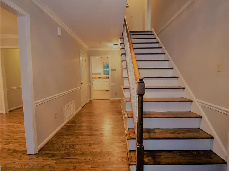 508 Foxhound Rd — Photo 8