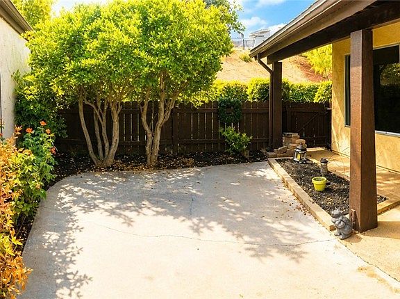 2nd image of 36202 Gingertree Trl