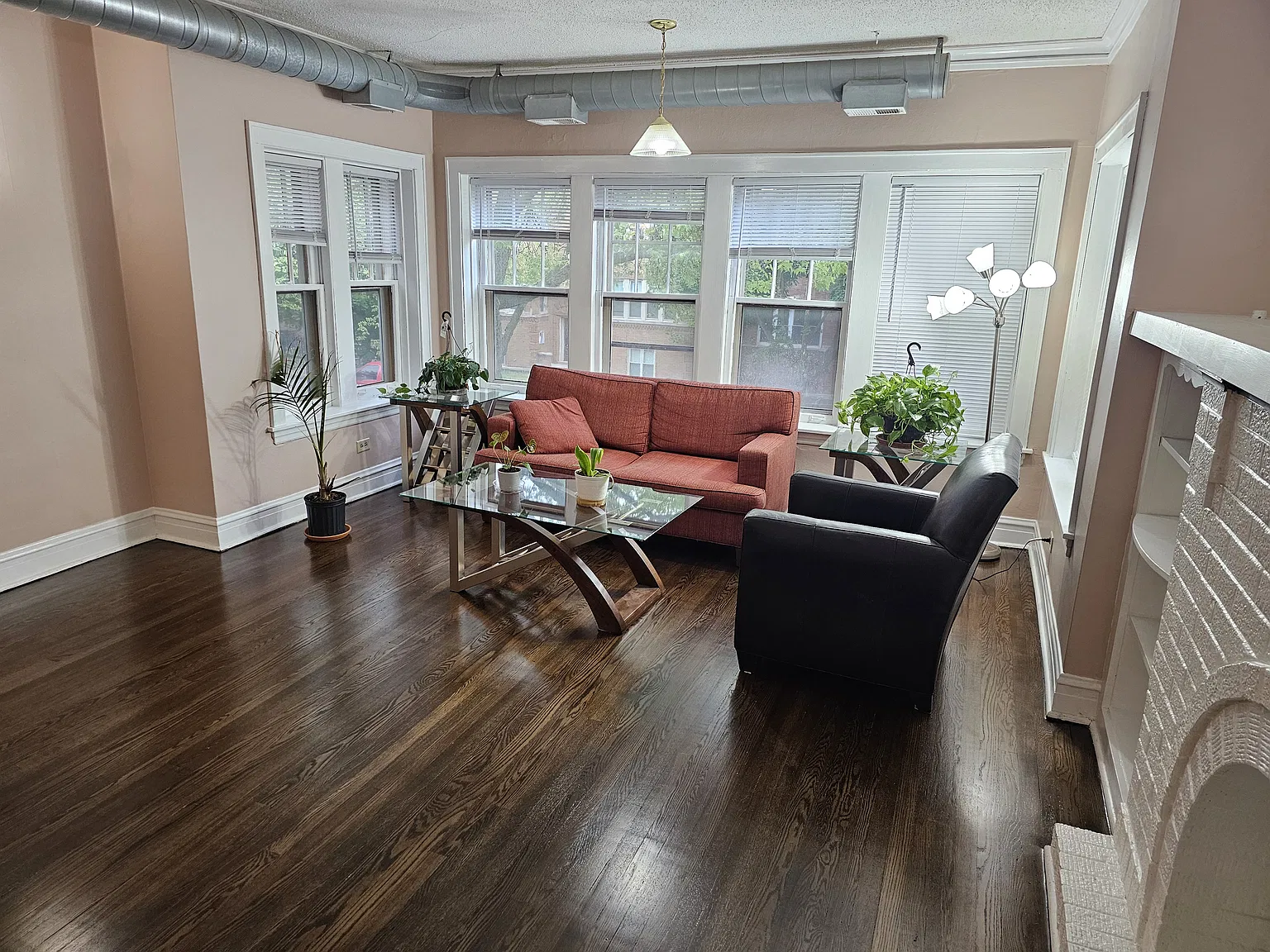 2 bed, 1300 sqft, $1,745 — Photo 2