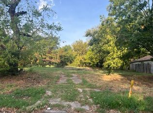 309 3rd St NW, Paris, TX 75460