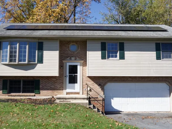 1125 Ashbourne Dr, Reading, PA 19605
