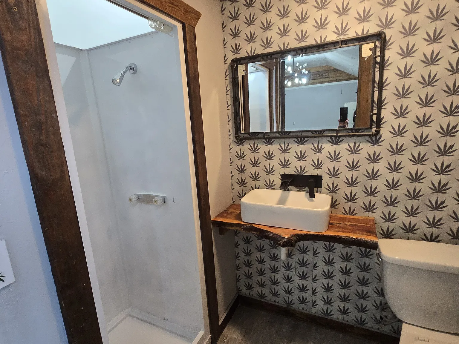 1 bed, $999 — Photo 4