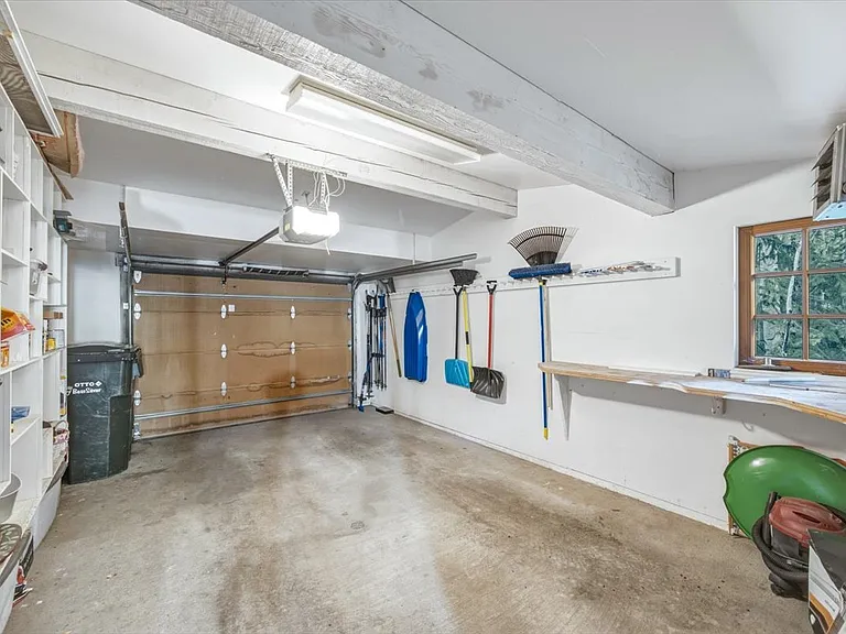 2586 Davos Trl — Photo 21