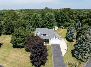 5299 Rainbow Ridge Ct NE, Rockford, MI 49341