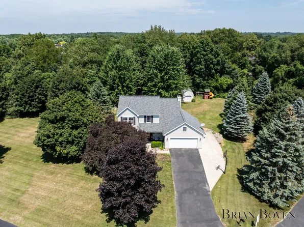 5299 Rainbow Ridge Ct NE, Rockford, MI 49341