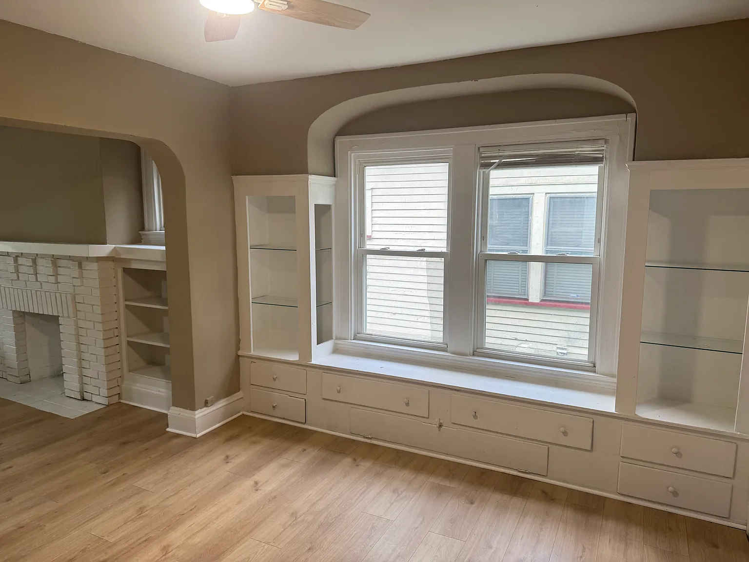 2 bed, 972 sqft, $1,100 — Photo 4