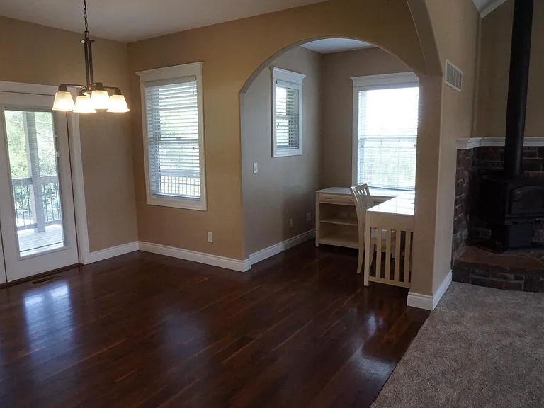 1403 Nottingham Dr — Photo 12