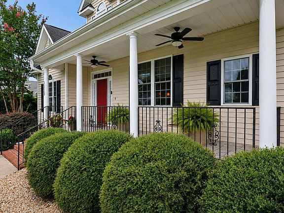 5th image of 1113 Scarlet Oak Drive