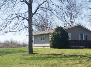2556 Pine Creek Rd, Decorah, IA 52101