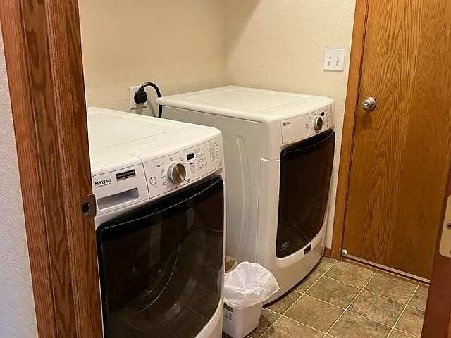 536 Yuma Ct — Photo 14