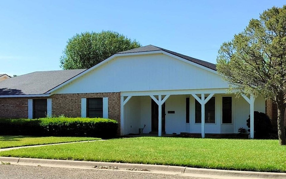 1st image of 321 Rosewood Dr