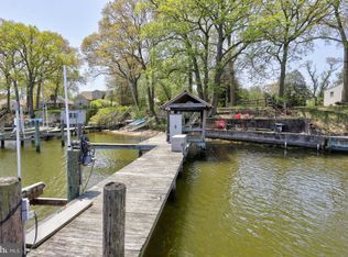 1918 Cedar Rd, Pasadena, MD 21122