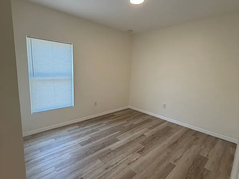 10119 Candleberry Woods Ln — Photo 5