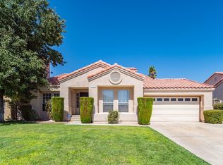 2425 E Avenue R4, Palmdale, CA 93550
