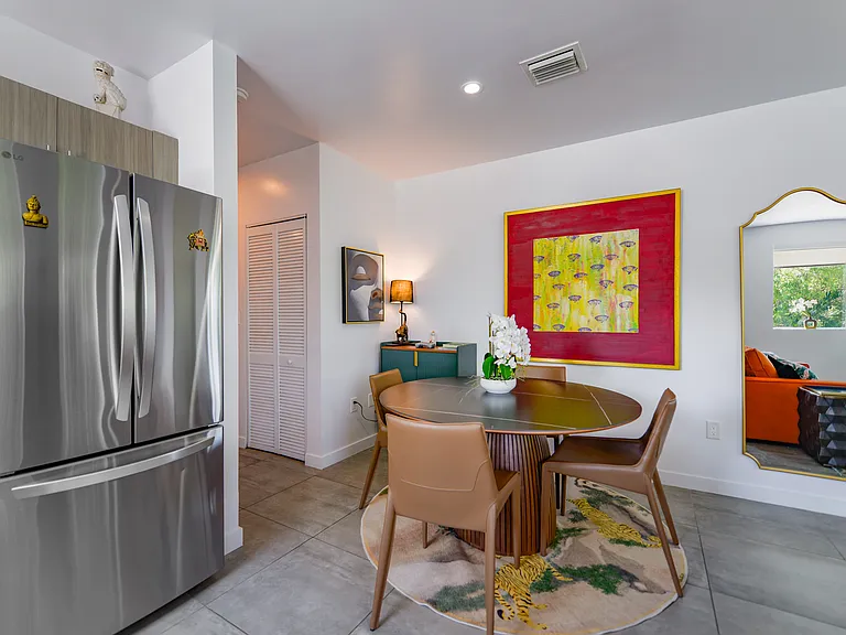 165 NW 39th St #7 — Photo 10