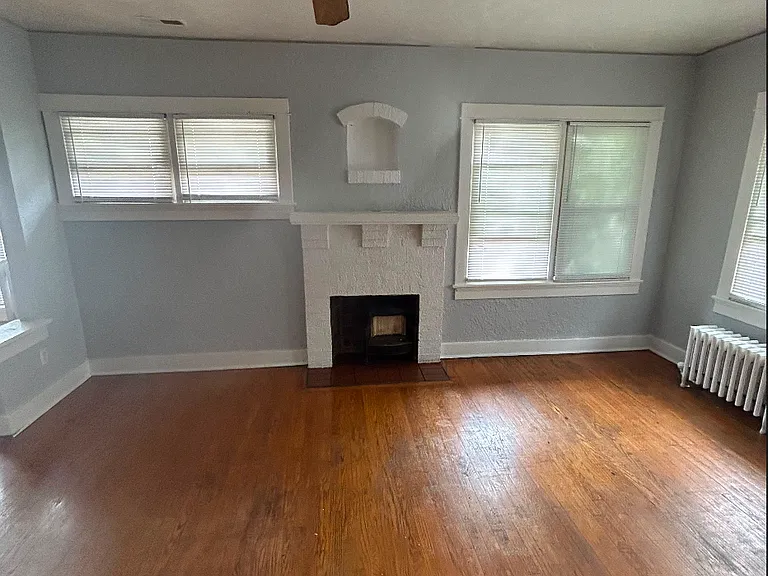 69 Waverly Ave — Photo 3