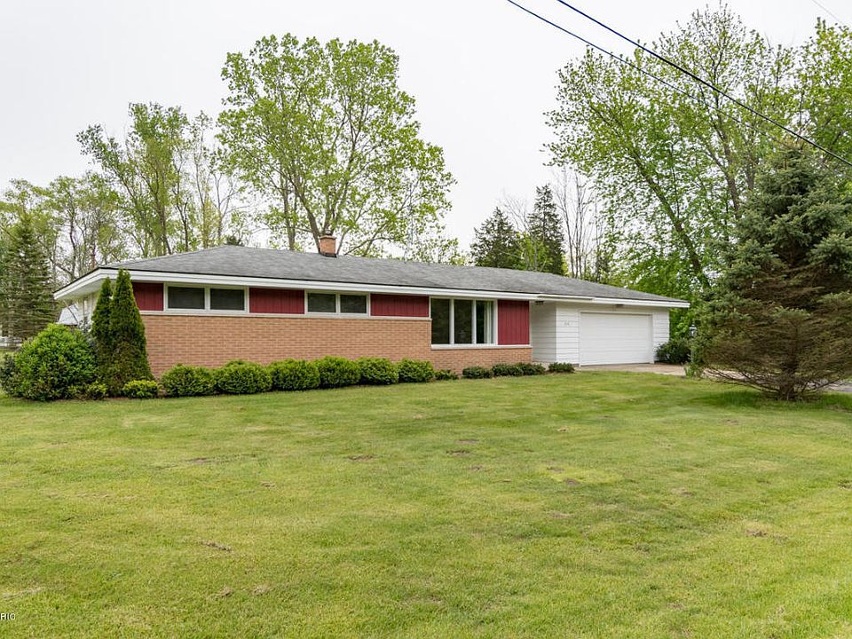 1st image of 215 74th St
